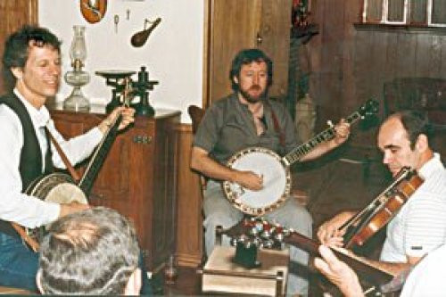 Picking at John Hartford’s house with Texas Shorty.